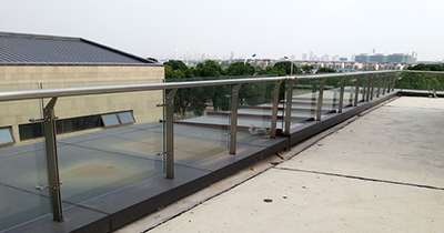 楼梯立柱的设计必要考虑因素有哪些？