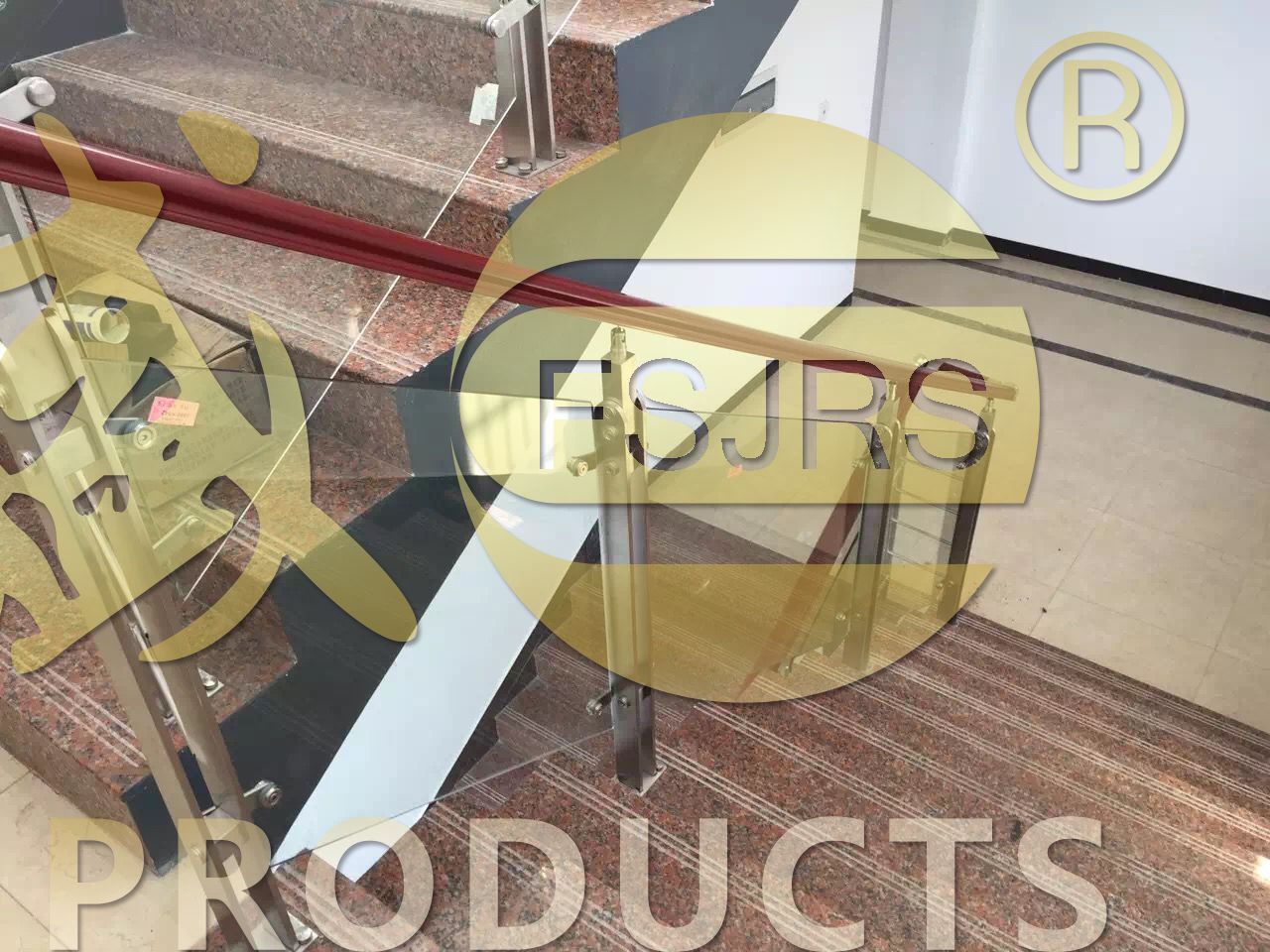 不锈钢栏杆立柱定制优点有哪些？